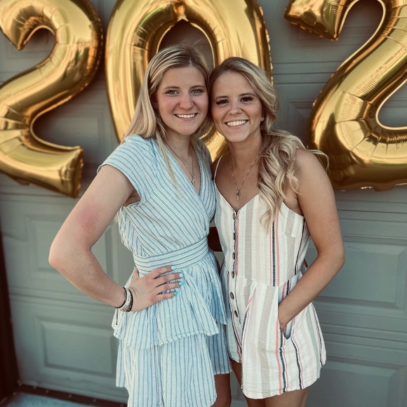 Meet your Posher, Kayley - Picture 2 of 3